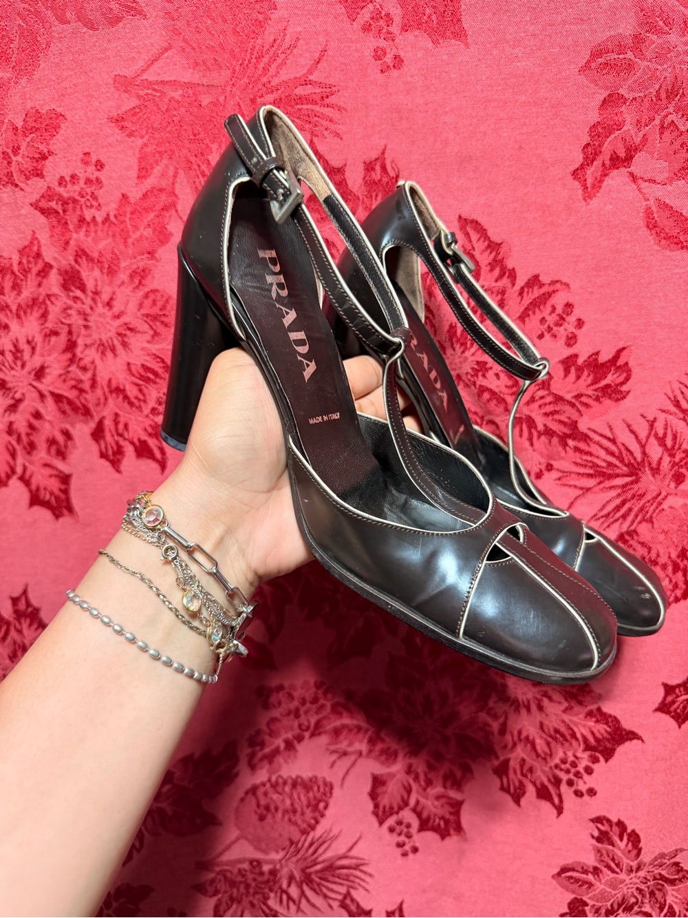 Vintage T strap PRADA Pumps